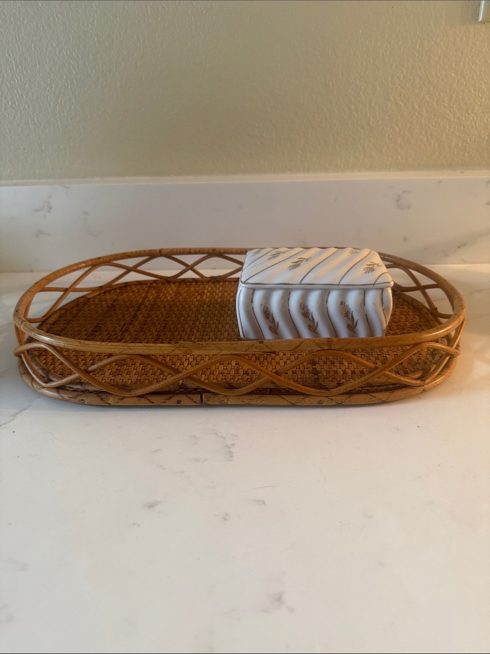 Vintage Elizabeth Arden Woven Rattan Vanity Tray made in Hong Kong